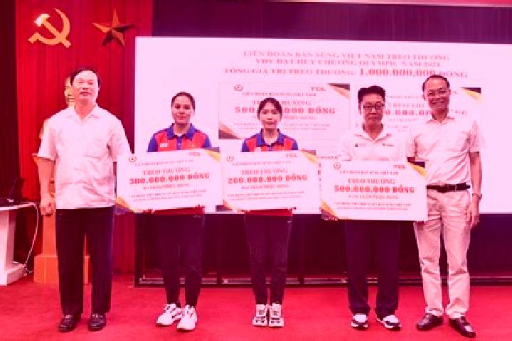 Farmland Frenzy Maxways slot machine