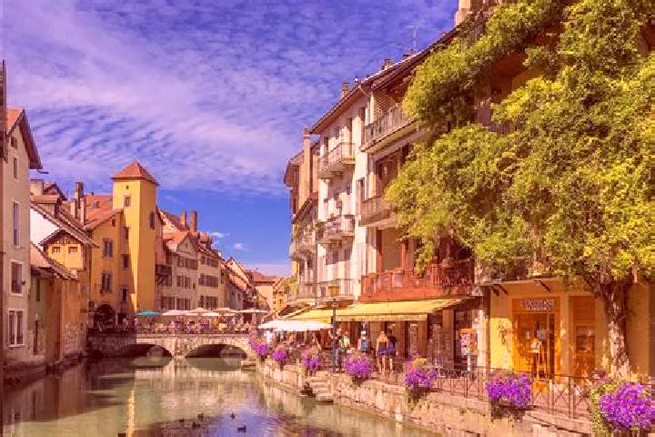 Pirates Treasures Deluxe online slot